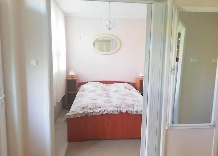 Apartment Strandfuerdo Eger